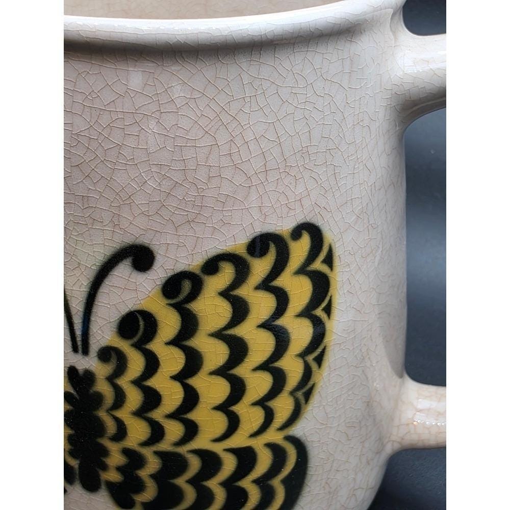 Vintage MCM Arabia Finland Yellow Butterly Pitcher Cream Crackle Glaze - Picture 7 of 10
